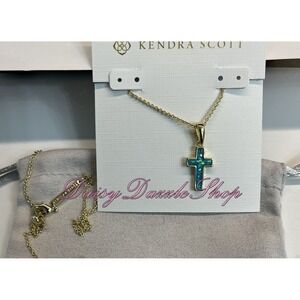 ✨New‎ Kendra Scott Cross Gold Pendant Necklace in Blue Kyocera Opal  ✨🕊️